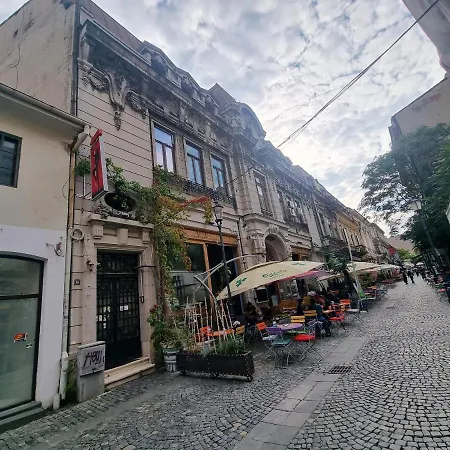 Old Town The Best On * Bucarest